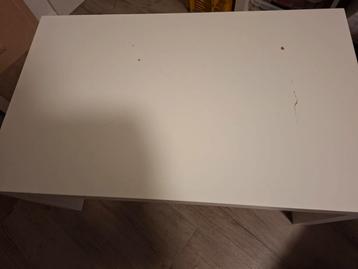 Salontafel Ikea met beschadiging