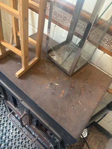 Oude, loodzware kachel - Gratis op te halen