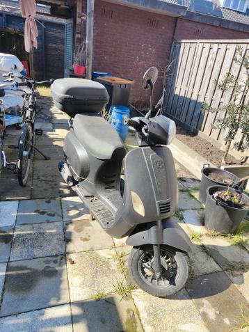 Gratis 2 scooters