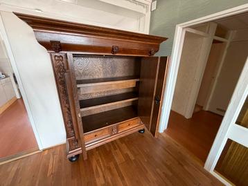 Moet vandaag weg: Kussenkast, ikea kast en logeerbed