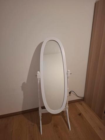 Witte staande spiegel - Ophalen voor 29/3
