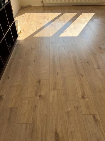 Gratis laminaat vloer - zelf ophalen in Huizen