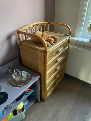 Rotan vintage ladekastje