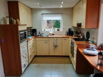 Keuken met lades en kasten