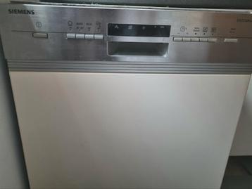 Gratis Siemens vaatwasser - defect (voor onderdelen)