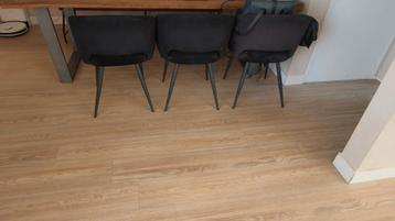 3 velvet zwarte eetkamerstoelen