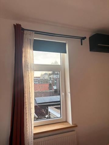 Verduisterende rolgordijnen(Black-out). 98 cm breed