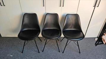 3 Jysk Klarup eetkamerstoelen - Zwart