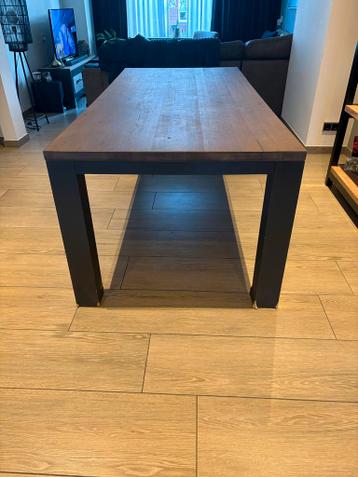 Grote lange eettafel - Robuust en Stijlvol