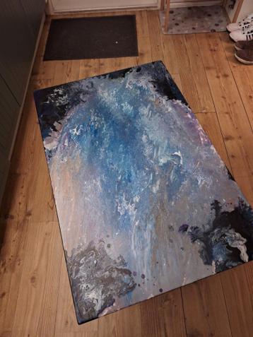 Salontafel van hout met metalen onderstel