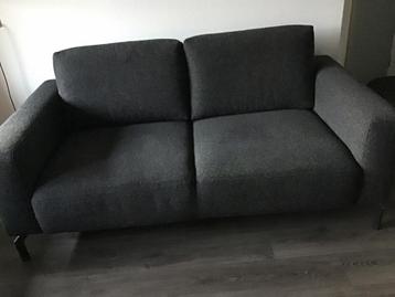 Bank 3 zits zwart antraciet 1 jaar oud. Gratis