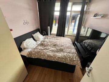 Gratis Boxspring Bed in Weesp