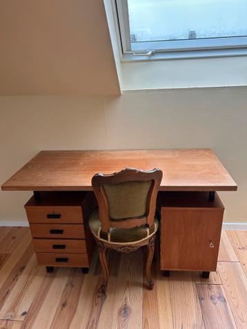 Mooi vintage bureautje - gratis af te halen