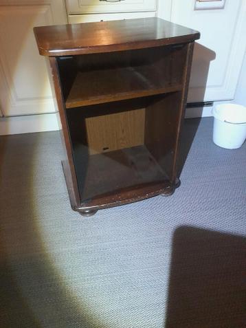 Stereomeubel, GRATIS