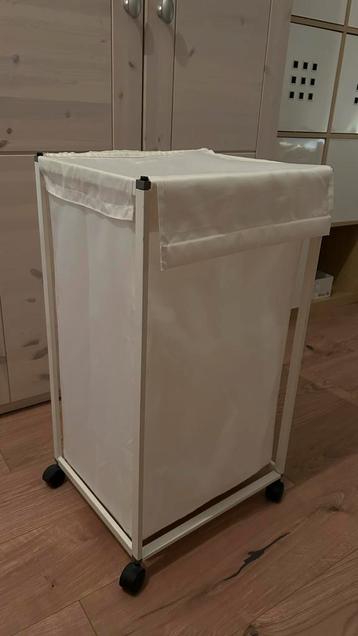 IKEA wasmand op wieltjes - gratis af te halen