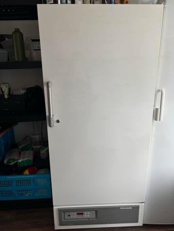 Grote koelkast - 65x73x170 cm