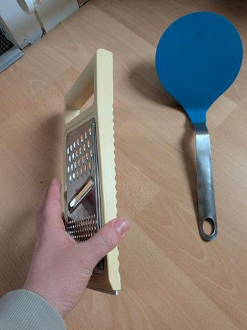 Gratis keukengerei: rasp en spatel