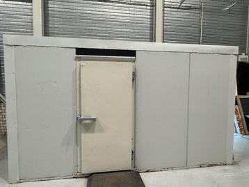 Vriescel voor 6 pallets (werkend) GRATIS