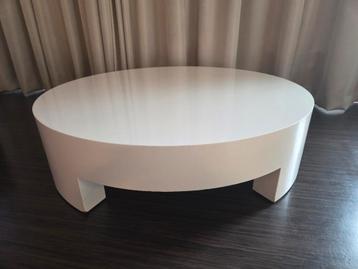 Grote ronde witte hoogglans salontafel koffietafel