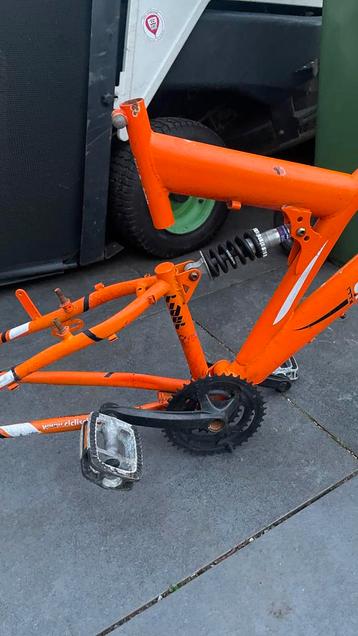 Fietsframe met voorvork en crankstel - Oranje