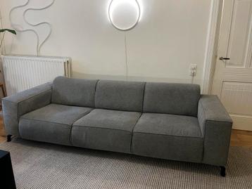 Grijze bank van Wehkamp