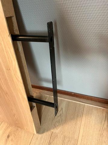 Wandplank met blinde bevestiging