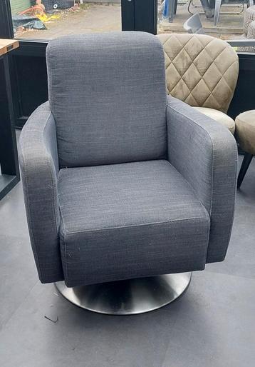 GRATIS grijze draaifauteuil