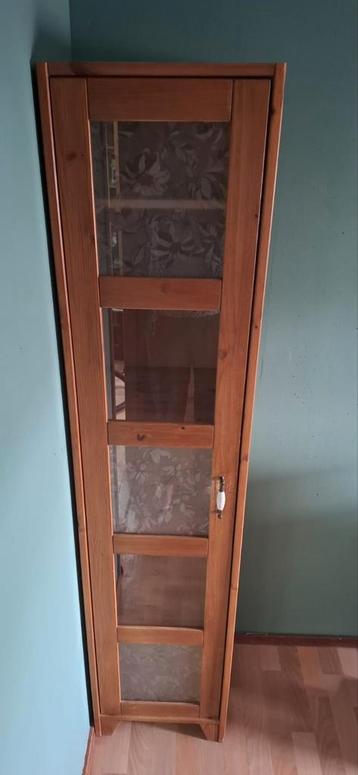 Grenen vitrinekastje gratis  - 175x40x35 cm