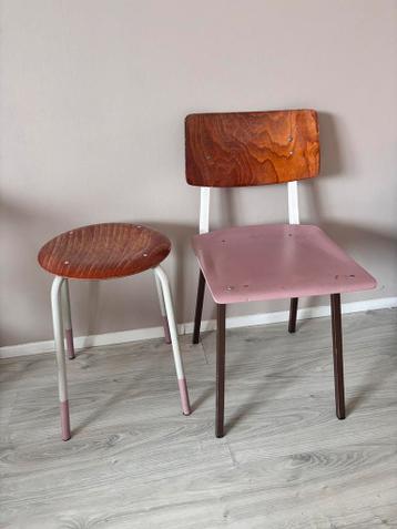 Gratis set school stoel en kruk