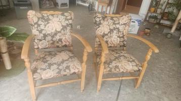 Twee fauteuiltjes, opknappers