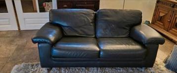 Donkerblauwe leren bank