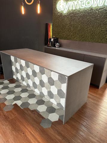 Complete bar voor- en achterkant