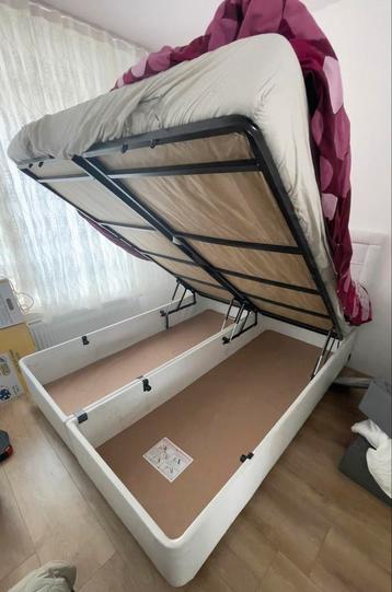 Gratis Boxspring (baza) bed (140x200) - vandaag ophalen!