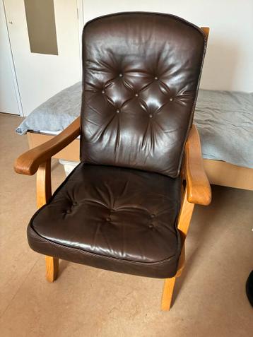 Oisterwijk eiken leunstoel - Zo goed als niet gebruikt