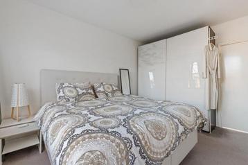 MOET WEG! Boxspring en matras