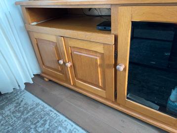 Massief eiken tv meubel met uitschuifbaar open deel