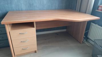 Gratis ruim hoekbureau met ladeblok - 160x100/80 cm