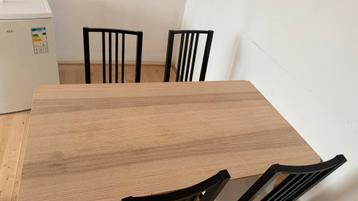 Ikea Lisabo eetkamer tafel 140x80 en 4 stoelen