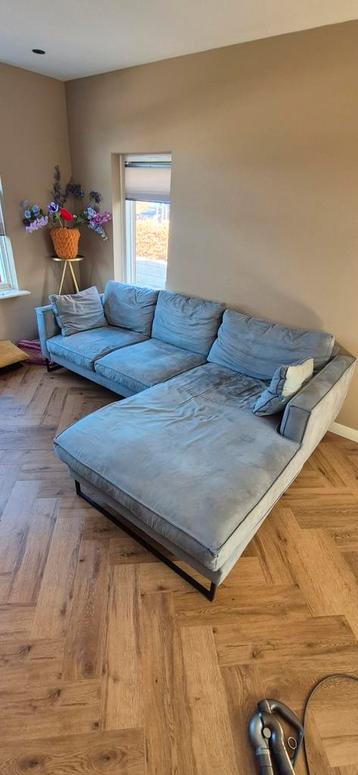 Loungebank met chaise longue en losse stoel