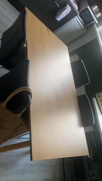 Gratis af te halen: Eetkamertafel (voor zaterdag!)