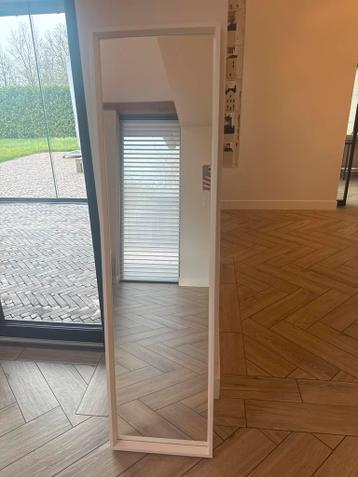 Grote witte passpiegel - Zo goed als nieuw