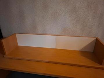 Houten wandplank met witte achterkant