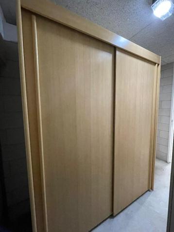 (Kleding-) kast met schuifdeuren, GRATIS, MOET WEG VOOR 27-3