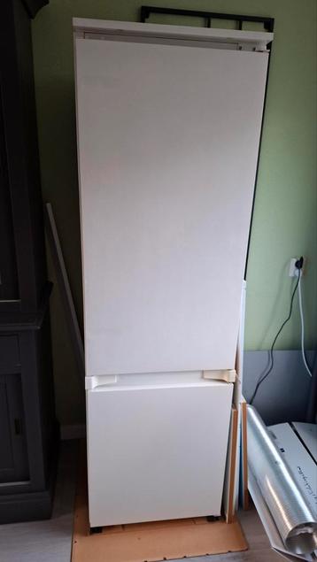 Koel vriescombinatie Whirlpool inbouw GRATIS