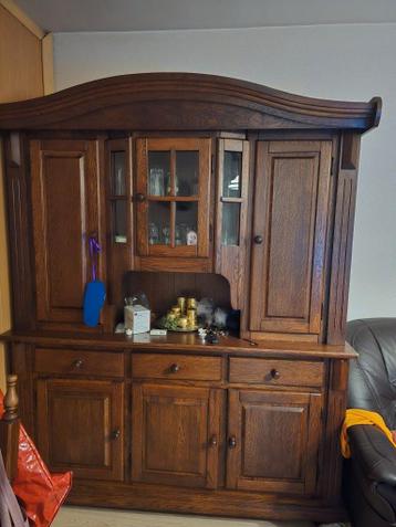 Eiken kast twee delig