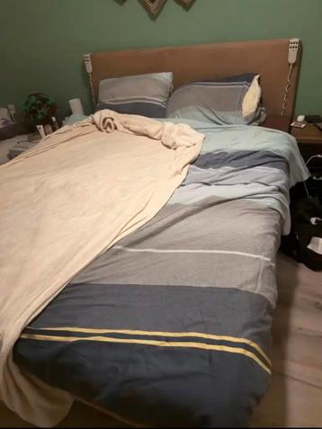 Elektrisch bed 160x200 incl matrassen