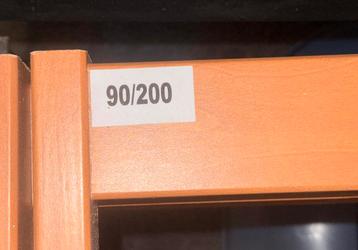 Gratis: Eenpersoons stalen bed met elektrisch verstelbare la