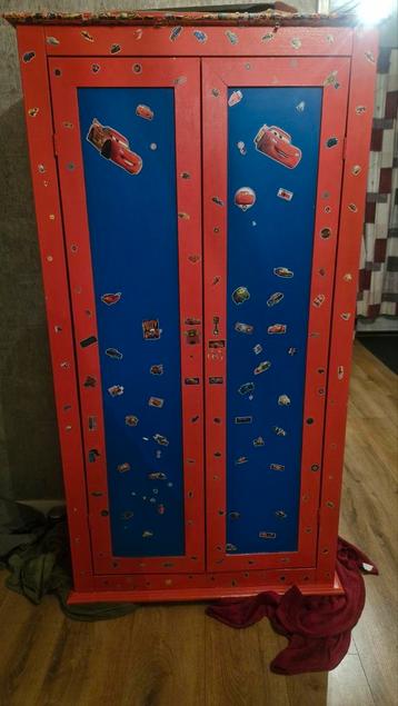 Leuke kledingkast met Cars thema