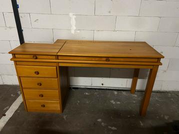 Massief houten bureau met laden en klep