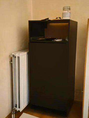 Zwart kastje met verlichting